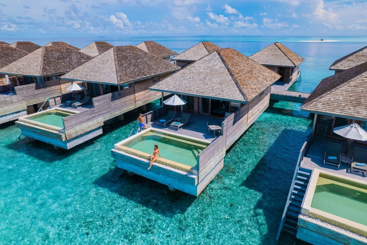 hurawalhi island resort