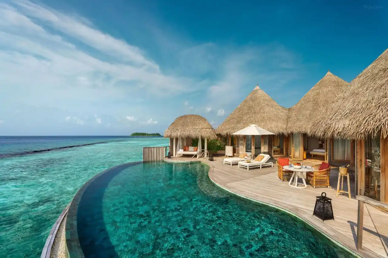 Maldives Luxury Resort Guide