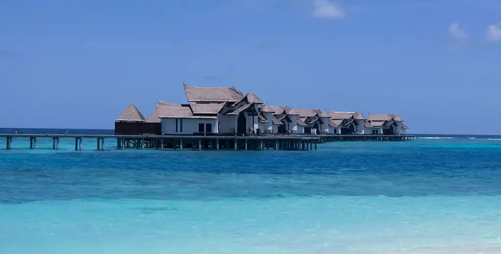 maldives couple trip